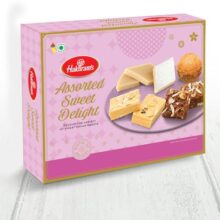 Haldiram’s Assorted Sweet Delight, Savour The Variety of Indian Sweets (Contains Kaju Katli, Dodha Burfi, Patisa, Besan Ladoo), 450 Gm